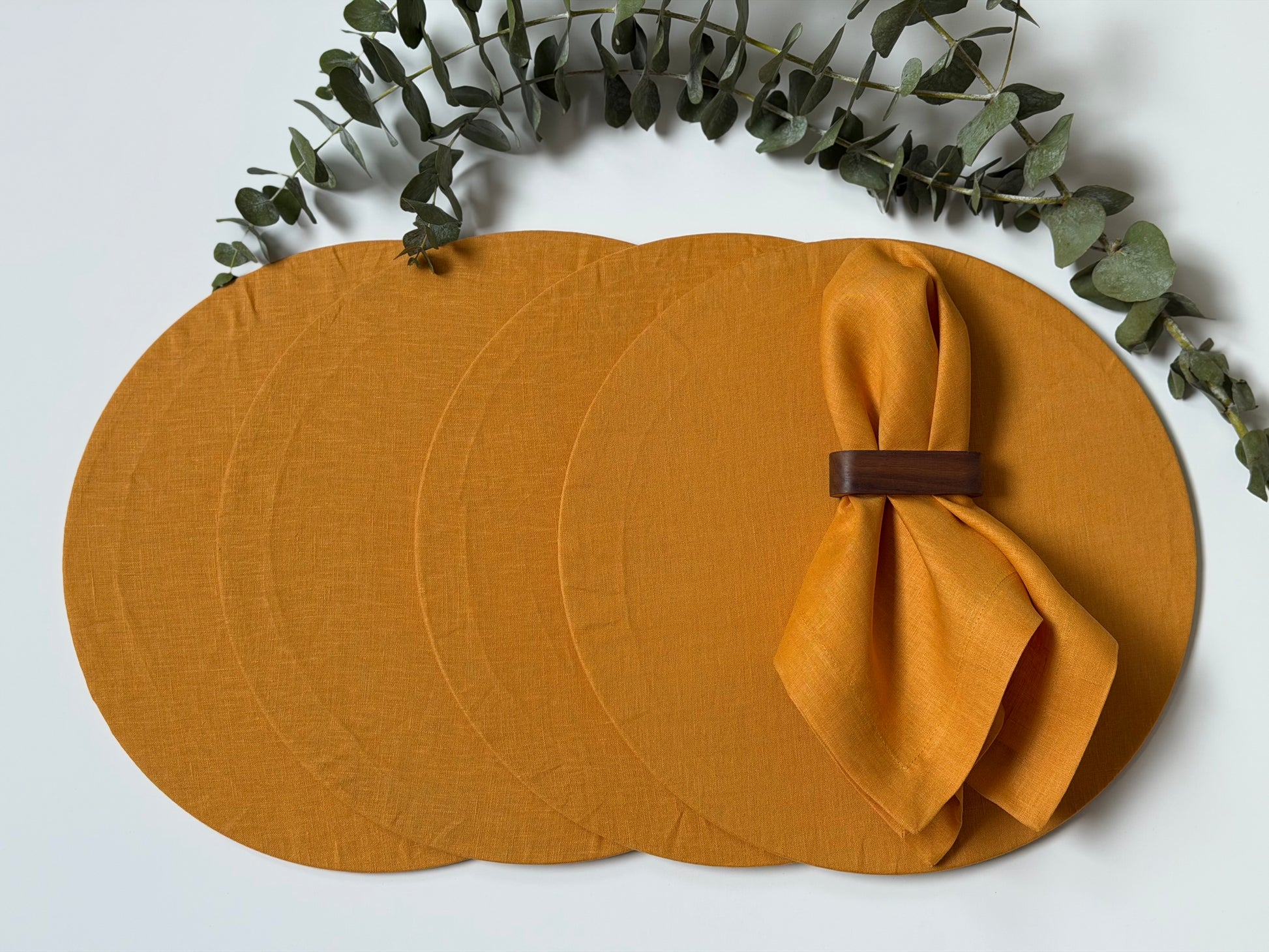 Fundas Plato Base Lino Mostaza (Set 4 piezas)