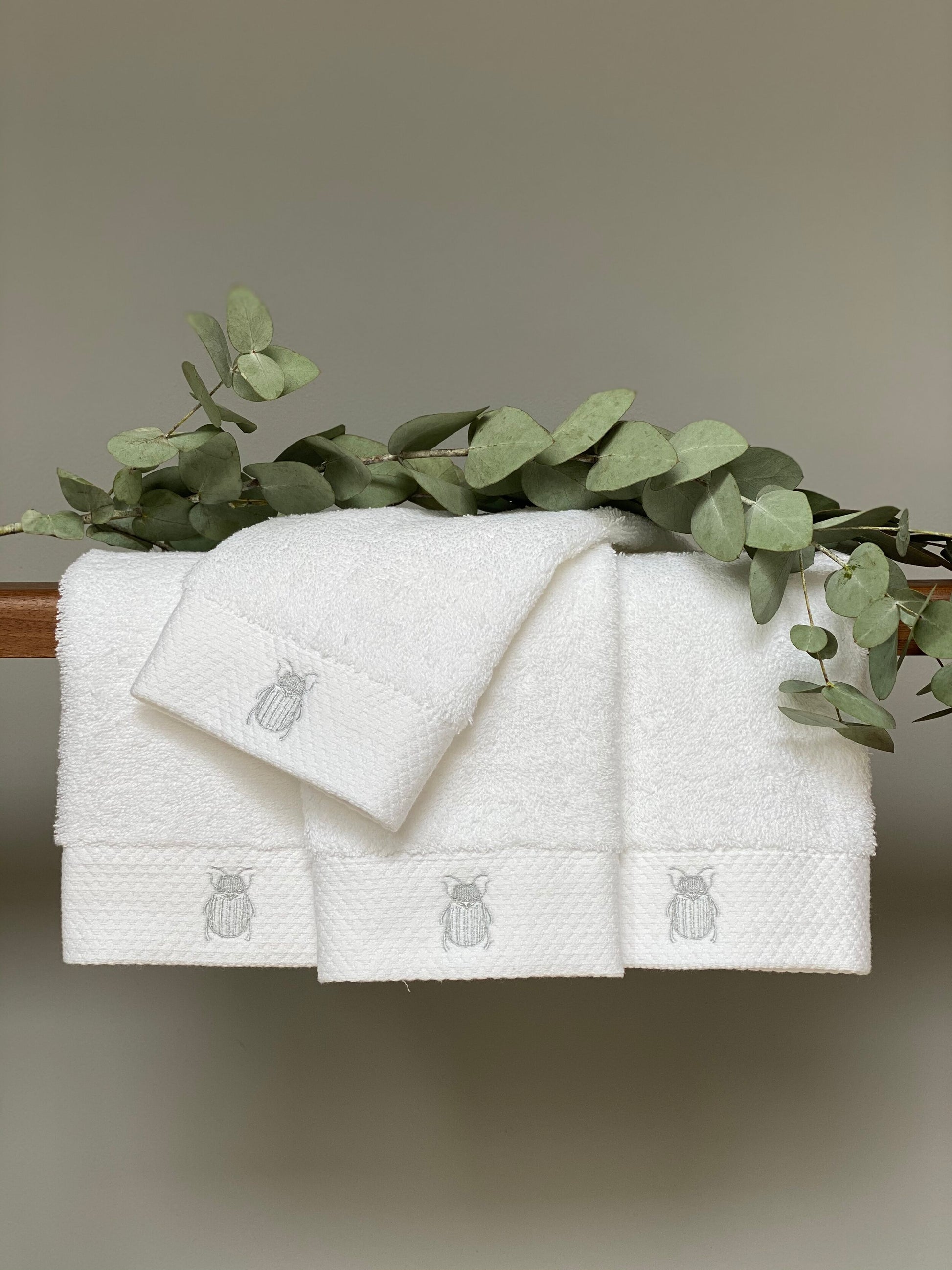 Toalla Escarabajo Facial (Set 4 piezas)